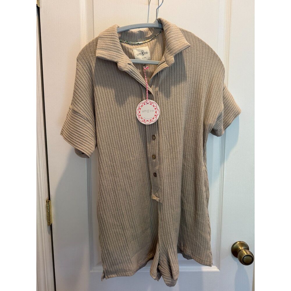 Umgee NWT Tan Ribbed Short Sleeve Romper - Button Down Polo Neck